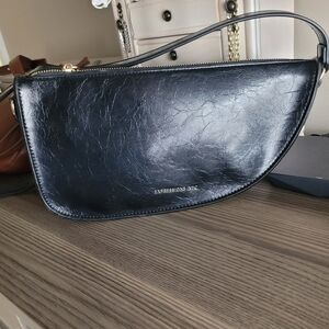 Expression NYC Elegant Black Shoulder Bag